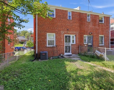 644 Burns Street Se - Photo Thumbnail 15