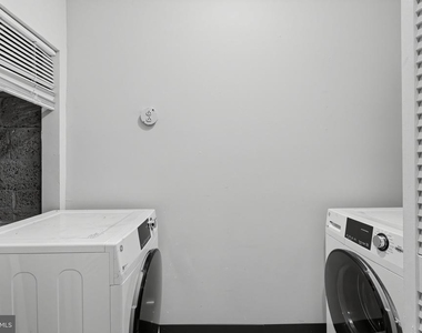644 Burns Street Se - Photo Thumbnail 14
