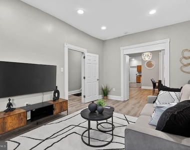 1119 Montello Avenue Ne - Photo Thumbnail 46