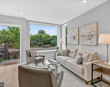 1515 C Street Ne - Photo Thumbnail 2