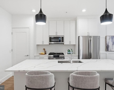 2234 11th Street Nw - Photo Thumbnail 5