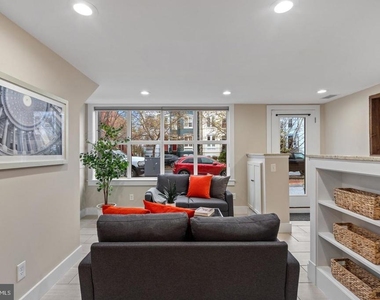 715 F Street Ne - Photo Thumbnail 10
