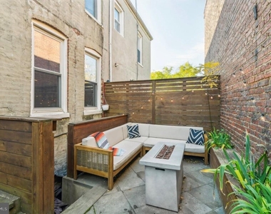 785 Fairmont Street Nw - Photo Thumbnail 14