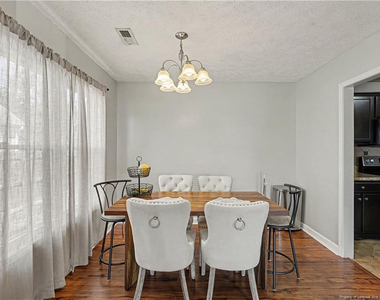 2117 Feathercombe Court - Photo Thumbnail 9
