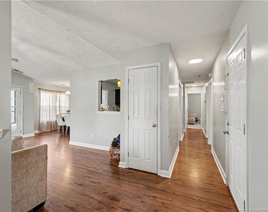 2117 Feathercombe Court - Photo Thumbnail 3