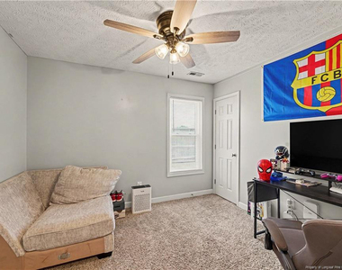 2117 Feathercombe Court - Photo Thumbnail 14