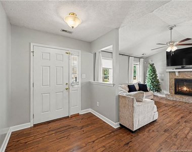 2117 Feathercombe Court - Photo Thumbnail 4