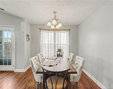 2117 Feathercombe Court - Photo Thumbnail 8