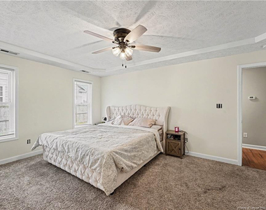 2117 Feathercombe Court - Photo Thumbnail 16