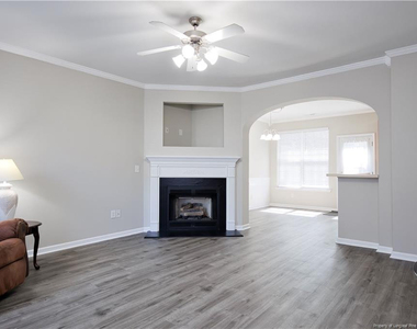 512 Colwick Lane - Photo Thumbnail 2