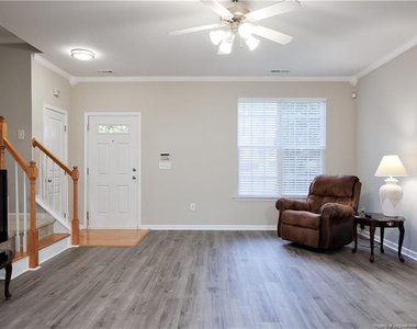 512 Colwick Lane - Photo Thumbnail 6