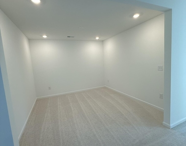240 Snowfield Drive - Photo Thumbnail 11