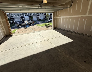 240 Snowfield Drive - Photo Thumbnail 18