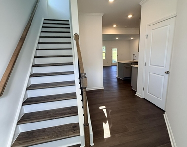 240 Snowfield Drive - Photo Thumbnail 6
