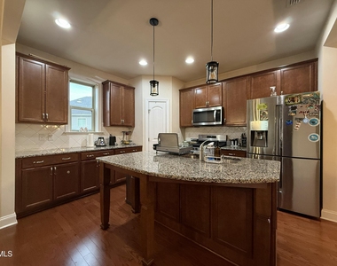 1065 Diamond Dove Lane - Photo Thumbnail 4