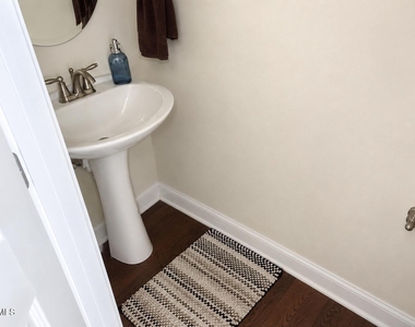 1065 Diamond Dove Lane - Photo Thumbnail 8