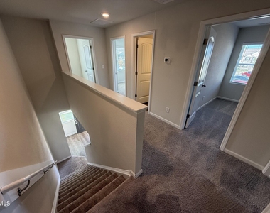 1066 Peony Lane - Photo Thumbnail 5
