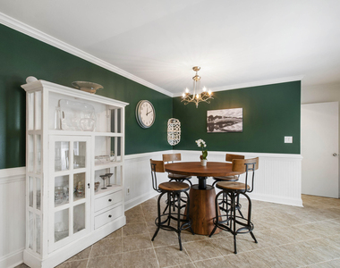 304 Latimer Road - Photo Thumbnail 20
