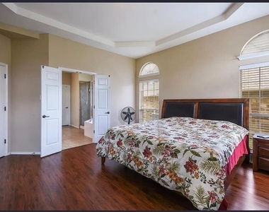 15504 Staked Plains Loop - Photo Thumbnail 14