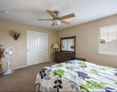 15504 Staked Plains Loop - Photo Thumbnail 24