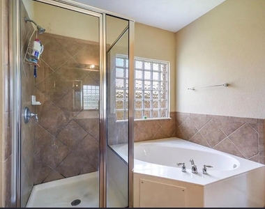 15504 Staked Plains Loop - Photo Thumbnail 16