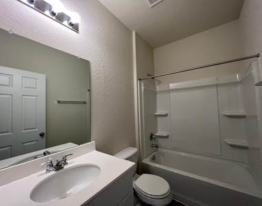 40 Pacific Loon St - Photo Thumbnail 15