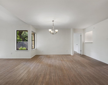 11464 Bristle Oak Trl - Photo Thumbnail 8