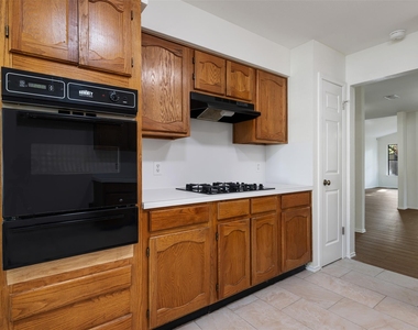 11464 Bristle Oak Trl - Photo Thumbnail 11