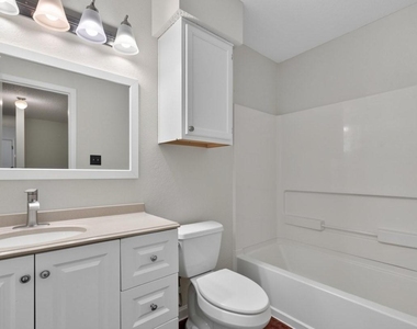 1410 Green Terrace Dr - Photo Thumbnail 18