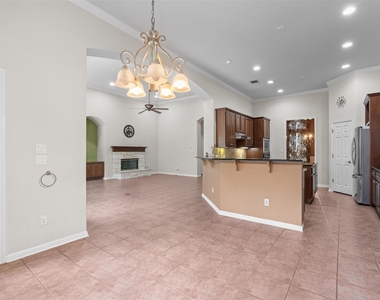 16004 Double Eagle Dr - Photo Thumbnail 9