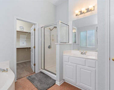 16004 Double Eagle Dr - Photo Thumbnail 20
