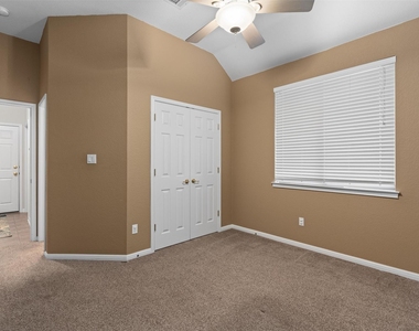 16004 Double Eagle Dr - Photo Thumbnail 25