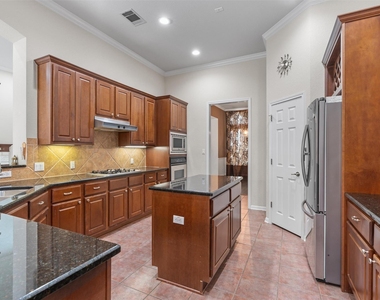 16004 Double Eagle Dr - Photo Thumbnail 11