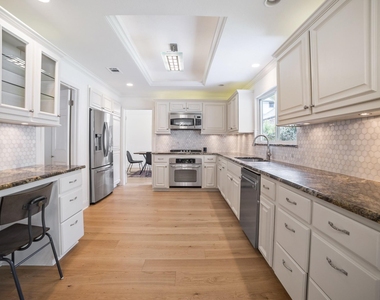 1702 Crested Butte Dr - Photo Thumbnail 5