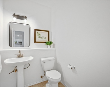 2302 Kristen Ln - Photo Thumbnail 20
