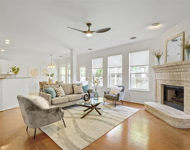 2302 Kristen Ln - Photo Thumbnail 3