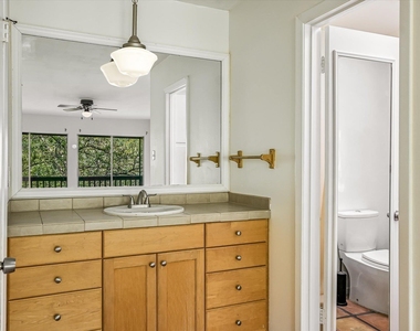 1626 Westlake Dr - Photo Thumbnail 7