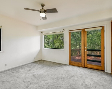 1626 Westlake Dr - Photo Thumbnail 12