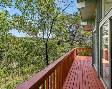 1626 Westlake Dr - Photo Thumbnail 13