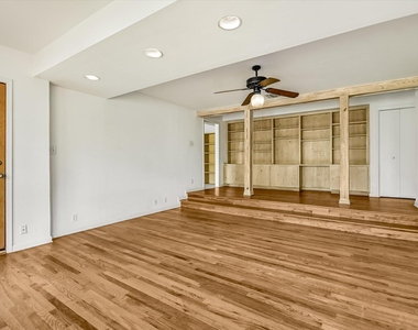 1626 Westlake Dr - Photo Thumbnail 10