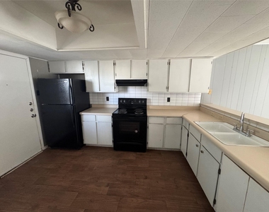2745 Maple Tree Rd - Photo Thumbnail 12