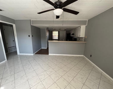 2745 Maple Tree Rd - Photo Thumbnail 5
