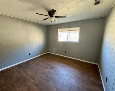 2745 Maple Tree Rd - Photo Thumbnail 16
