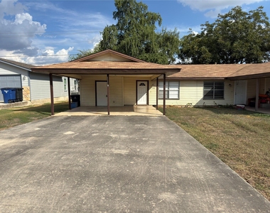 2745 Maple Tree Rd - Photo Thumbnail 1