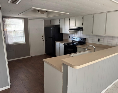 2745 Maple Tree Rd - Photo Thumbnail 14
