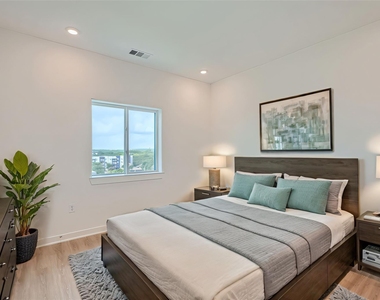 4802 S Congress Ave - Photo Thumbnail 4
