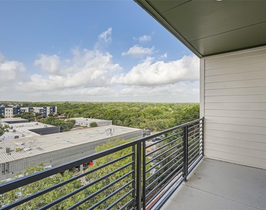 4802 S Congress Ave - Photo Thumbnail 9