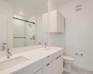 4802 S Congress Ave - Photo Thumbnail 5