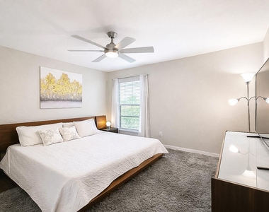 4159 Steck Ave - Photo Thumbnail 12
