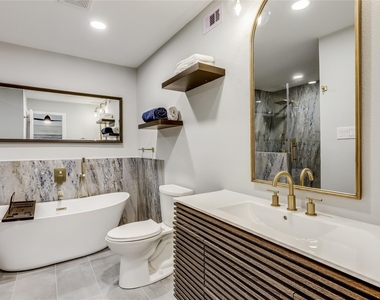 125 Comanche Pt - Photo Thumbnail 16